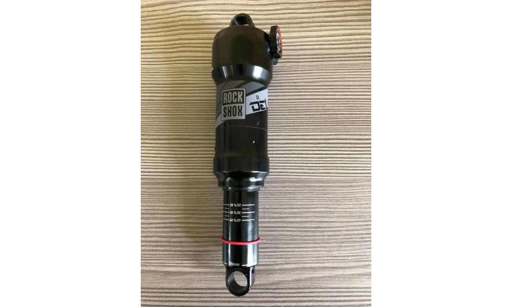 Új Rock Shox Super Deluxe R Debon Air levegős tag Új Rock Shox Super Deluxe R Debon Air levegős tag