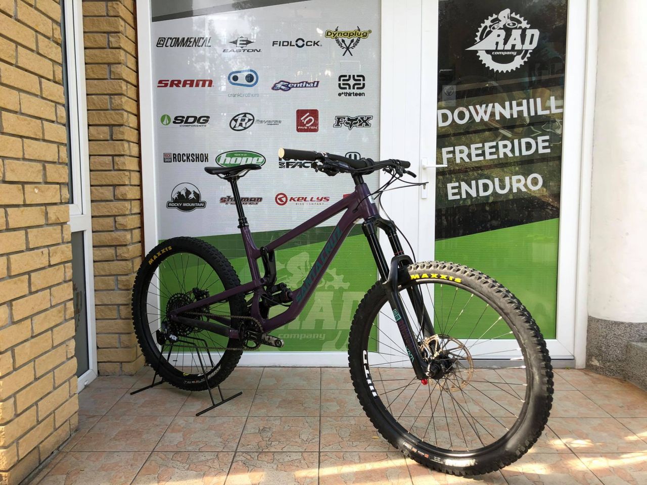 2020 Santa Cruz Nomad AL Enduro kerékpár 27.5" 2020 Santa Cruz Nomad AL Enduro kerékpár 27.5"