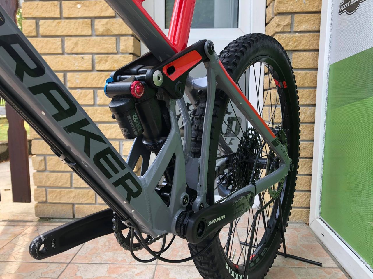 2020 Mondraker Dune Enduro kerékpár 27.5" 2020 Mondraker Dune Enduro kerékpár 27.5"