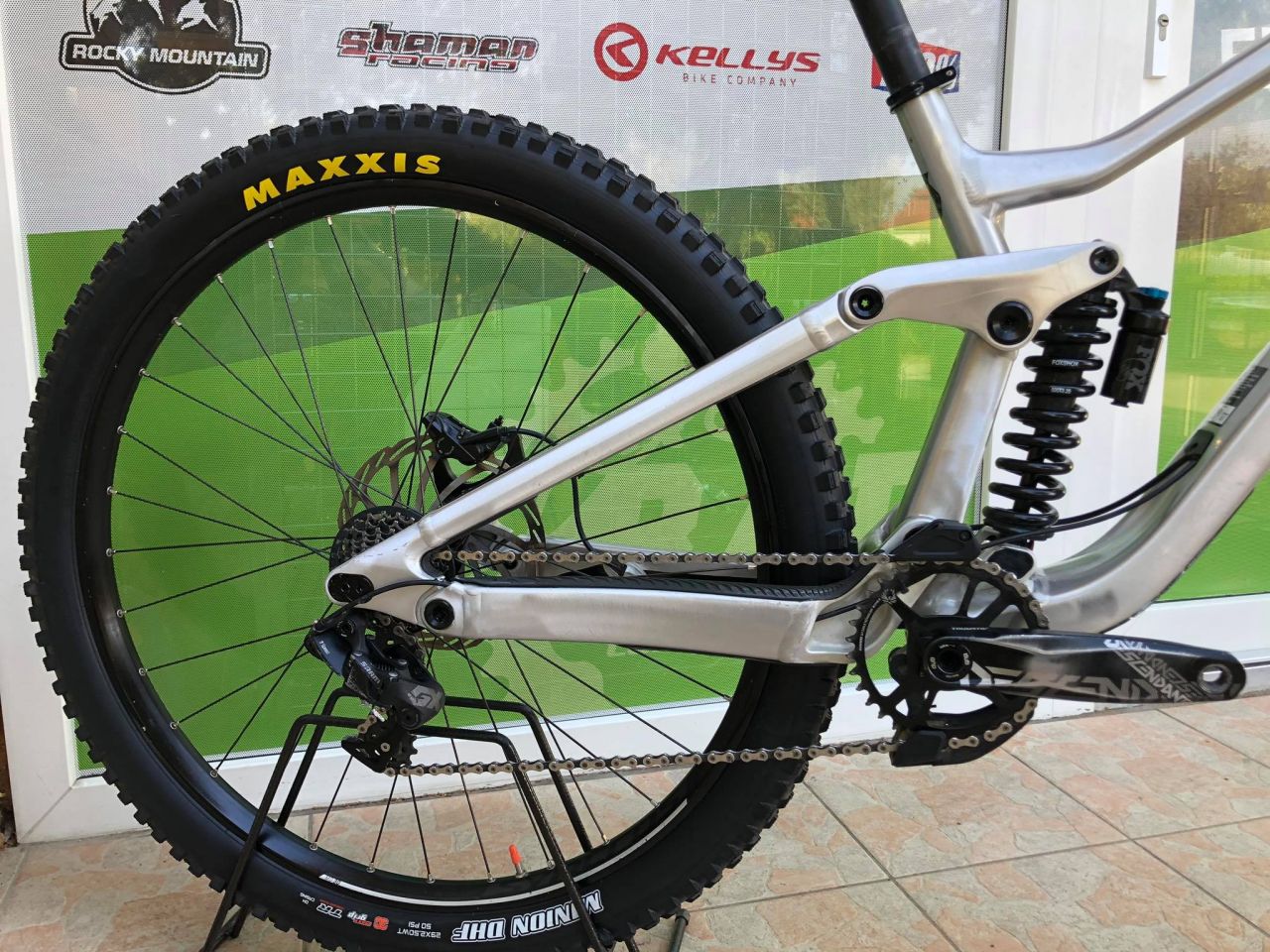 2020 Scott Gambler 920 29" Downhill kerékpár 2020 Scott Gambler 920 29" Downhill kerékpár