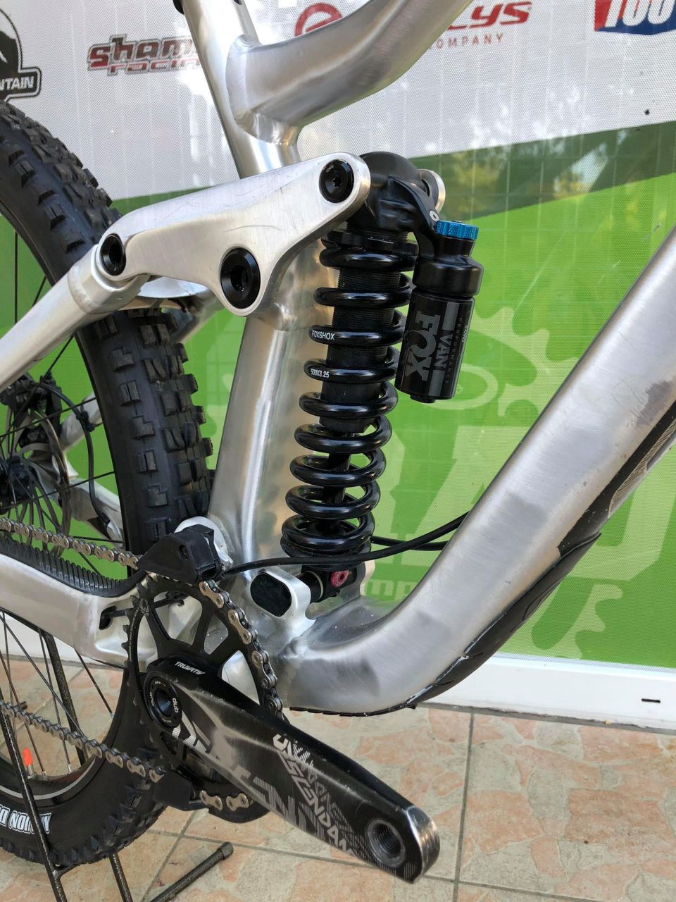 2020 Scott Gambler 920 29" Downhill kerékpár 2020 Scott Gambler 920 29" Downhill kerékpár