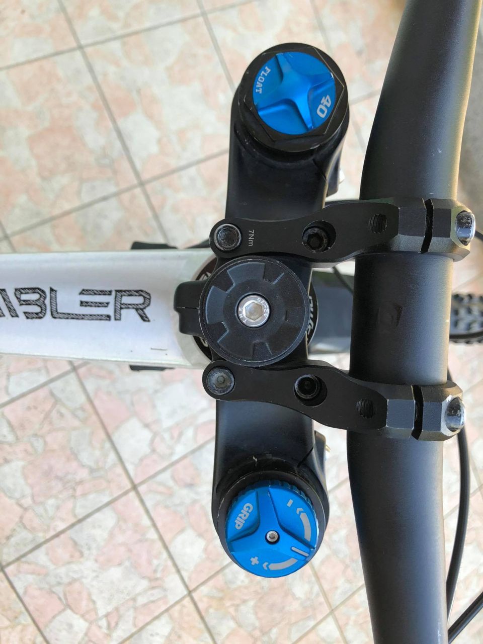 2020 Scott Gambler 920 29" Downhill kerékpár 2020 Scott Gambler 920 29" Downhill kerékpár