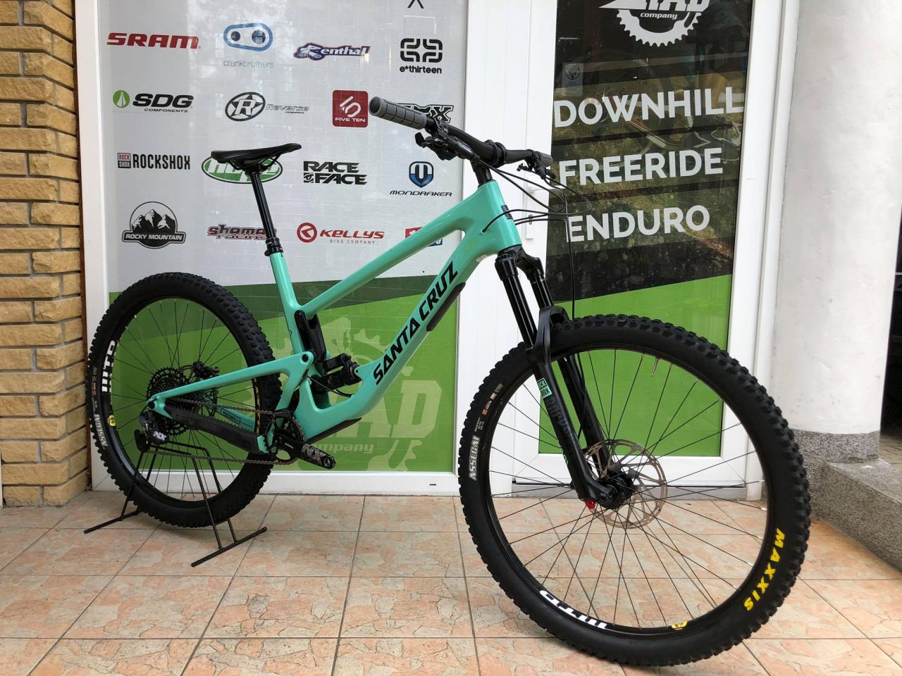 2020 Santa Cruz Megatower karbon Enduro kerékpár 29" 2020 Santa Cruz Megatower karbon Enduro kerékpár 29"