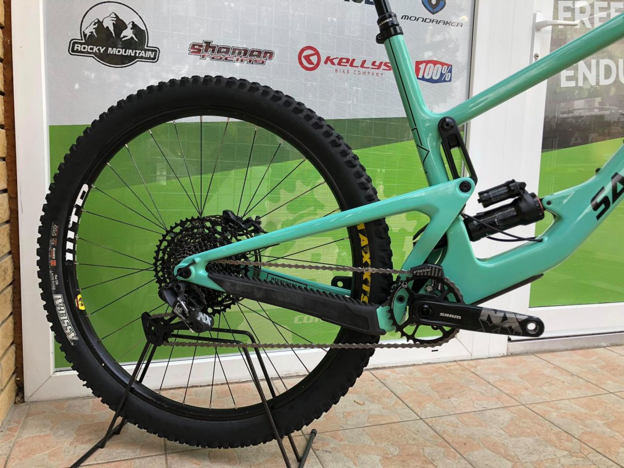 2020 Santa Cruz Megatower karbon Enduro kerékpár 29" 2020 Santa Cruz Megatower karbon Enduro kerékpár 29"