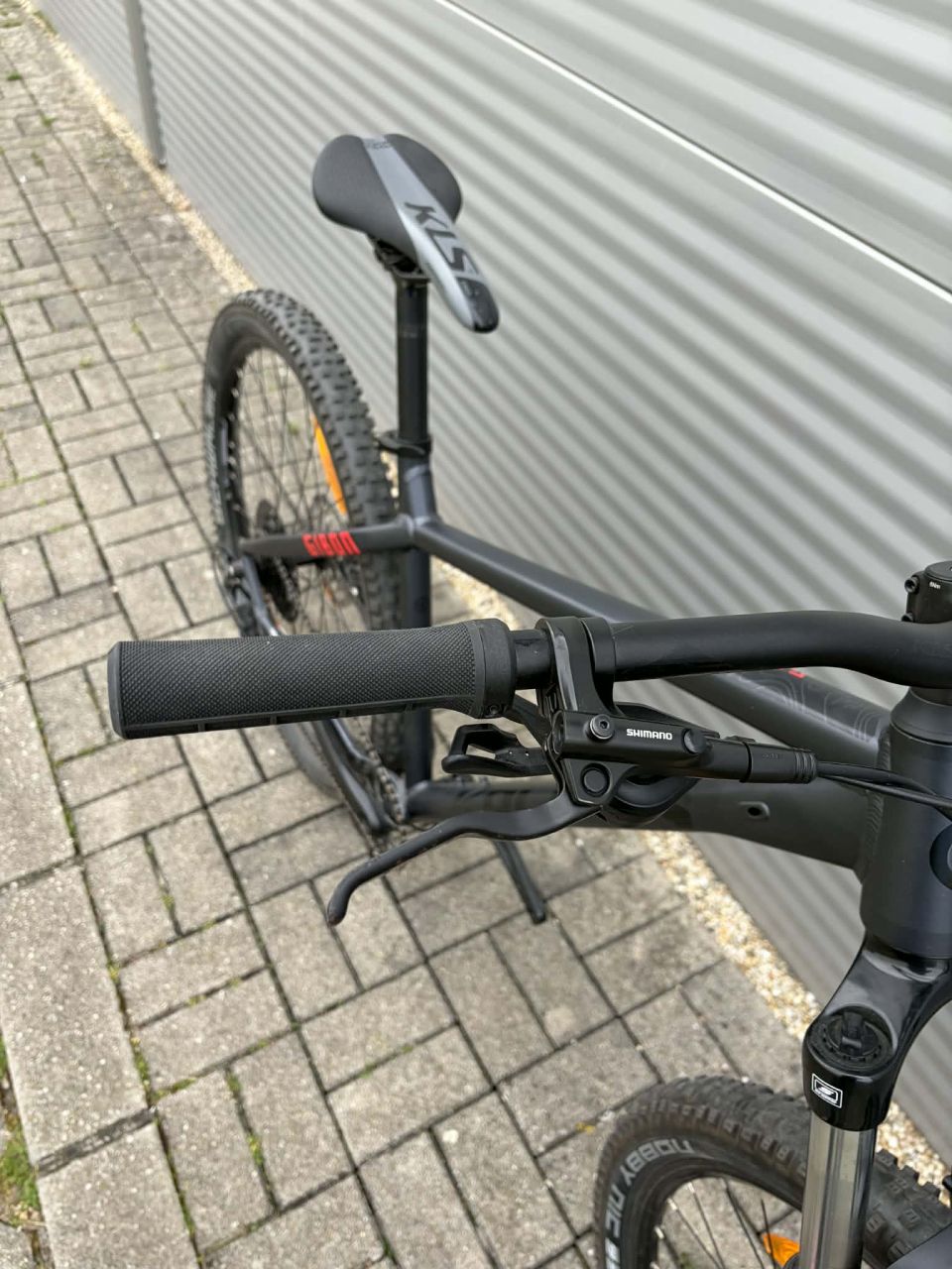 2023 KELLYS Gibon 10 L 29" Merev Enduro Kerékpár 