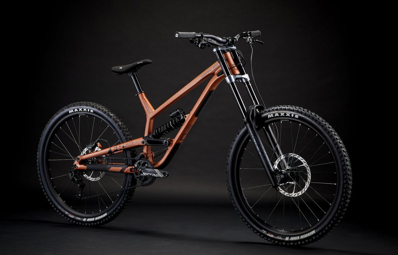 COMMENCAL FRS RIDE Freeride/Downhill Kerékpár COMMENCAL FRS RIDE Freeride/Downhill Kerékpár