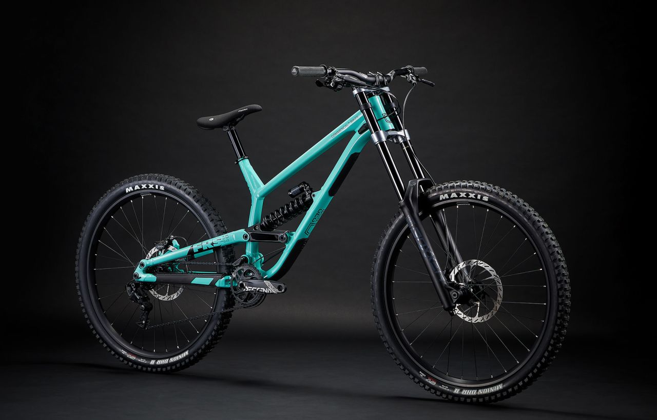 COMMENCAL FRS RIDE Freeride/Downhill Kerékpár COMMENCAL FRS RIDE Freeride/Downhill Kerékpár