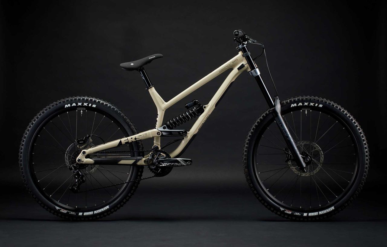 COMMENCAL FRS RIDE Freeride/Downhill Kerékpár COMMENCAL FRS RIDE Freeride/Downhill Kerékpár