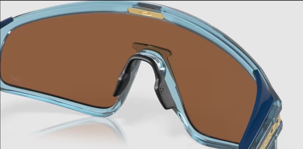 Oakley Latch Panel Szemüveg