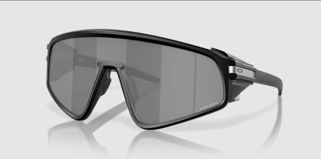 Oakley Latch Panel Szemüveg