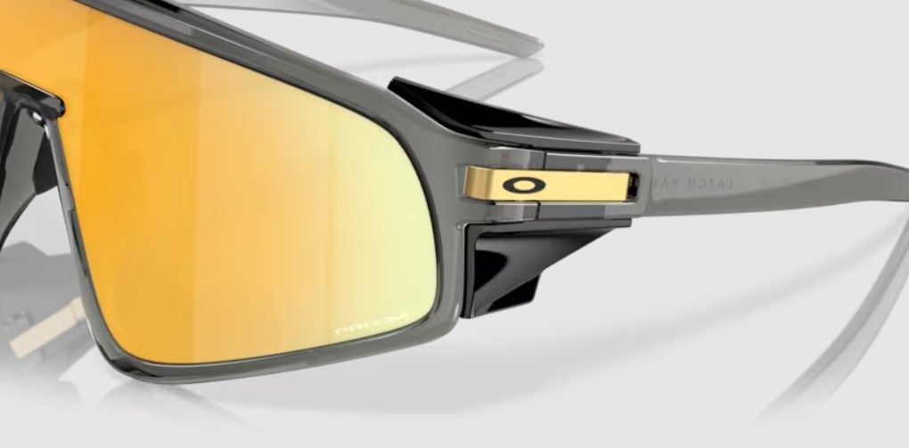 Oakley Latch Panel Szemüveg