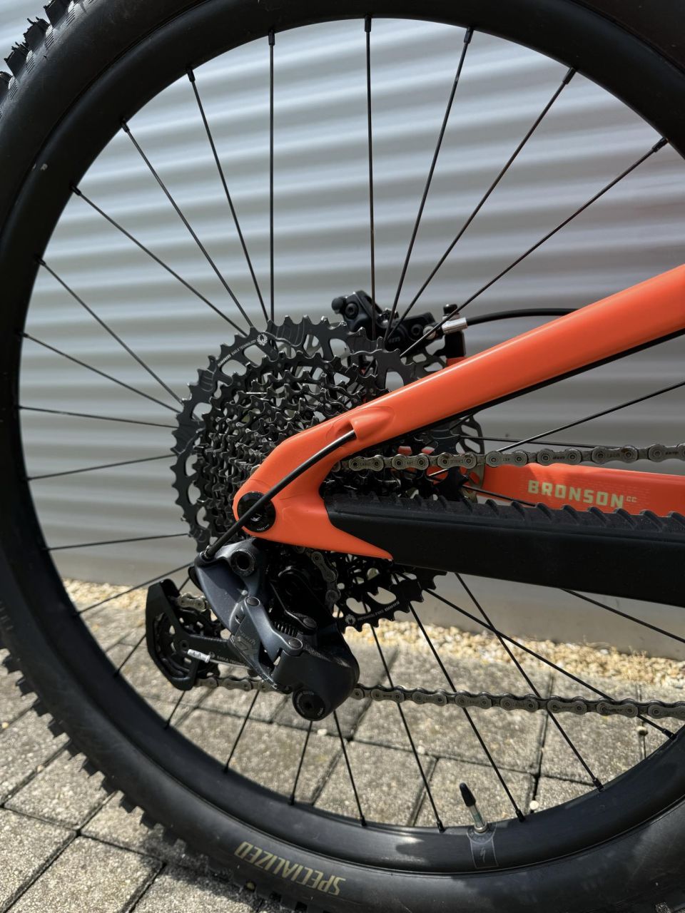 2023 Santa Cruz Bronson CC Enduro Kerékpár