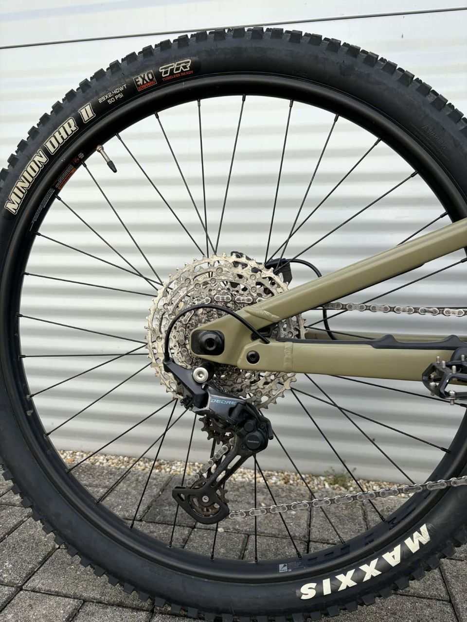 2022 Rocky Mountain Altitude Alloy 30 Kerékpár