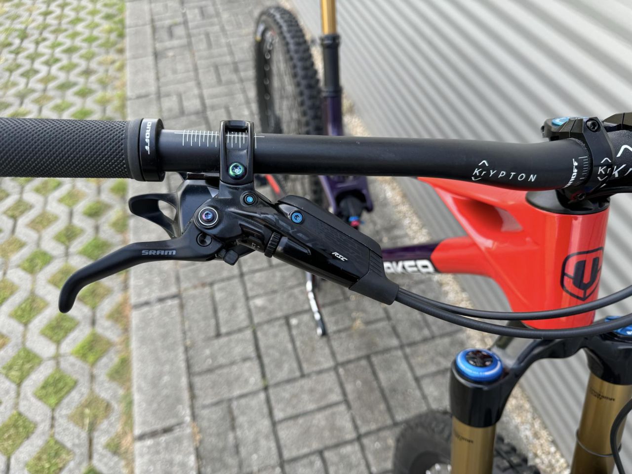 2022 Mondraker Raze Carbon RR SL