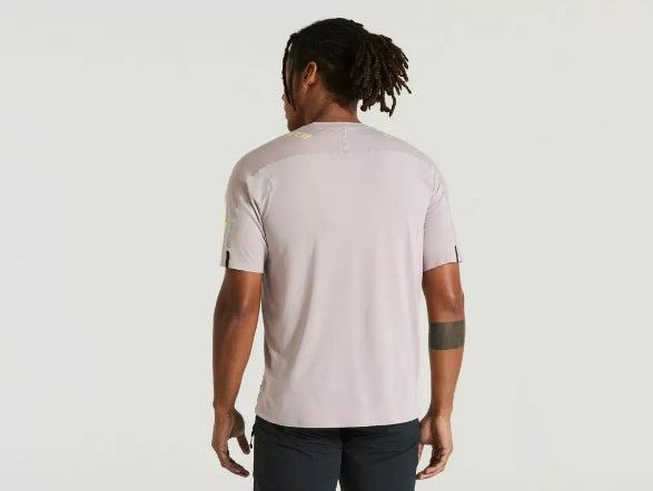  Men's Trail Air Short Sleeve Mez