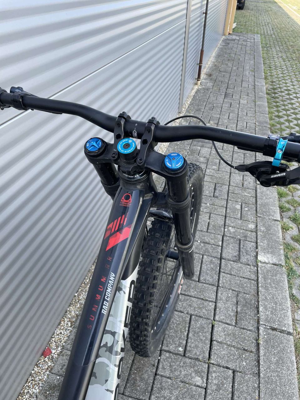 2022 Mondraker Summum RR 