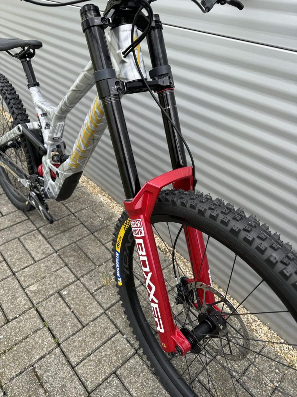 2024 Specialized Demo RockShox Custom S3 Downhill kerékpár