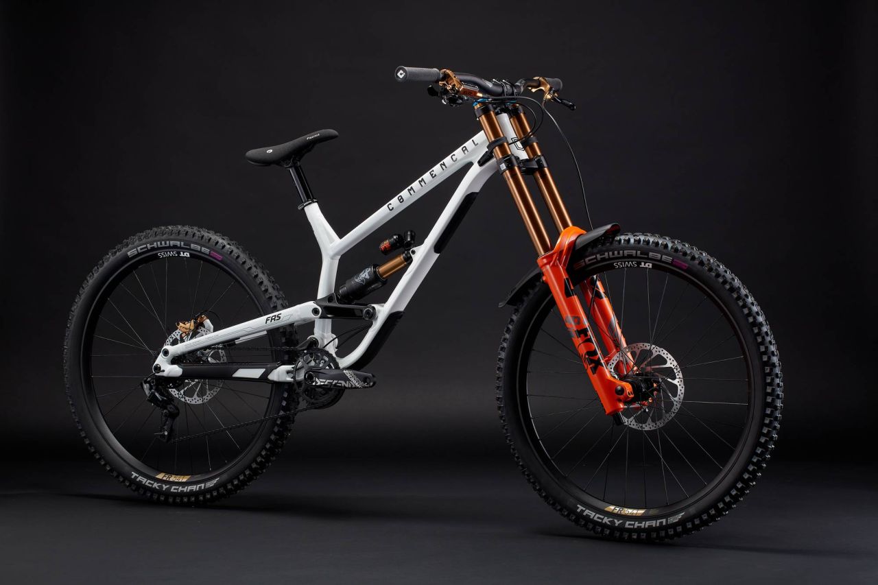 2024 COMMENCAL FRS SIGNATURE PURE WHITE Freeride/ Downhill Kerékpár