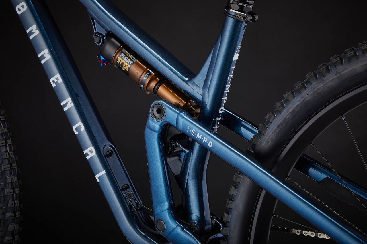 COMMENCAL T.E.M.P.O. SIGNATURE SPARKLY BLUE Enduro Kerékpár