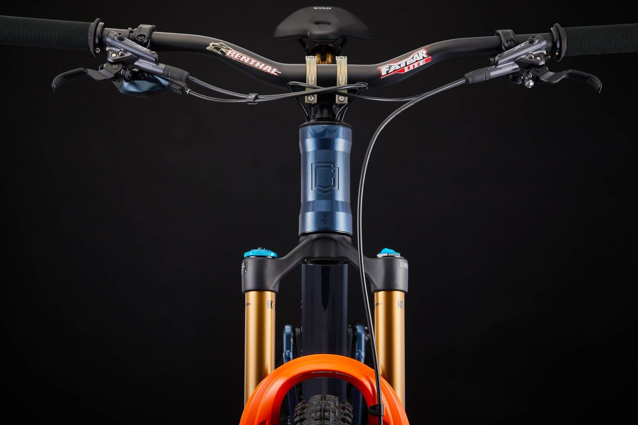 COMMENCAL T.E.M.P.O. SIGNATURE SPARKLY BLUE Enduro Kerékpár