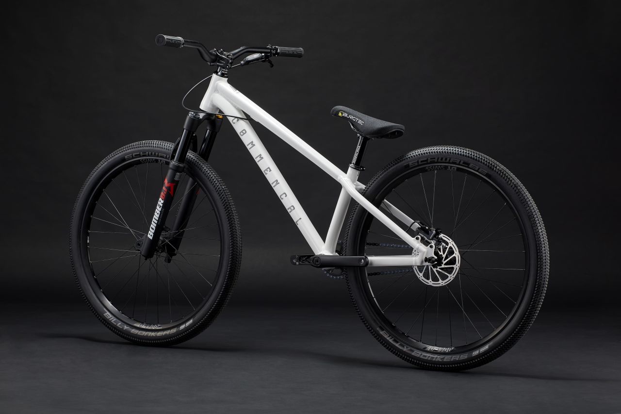 COMMENCAL ABSOLUT BOMBER BLACK PURE WHITE Dirt Kerékpár