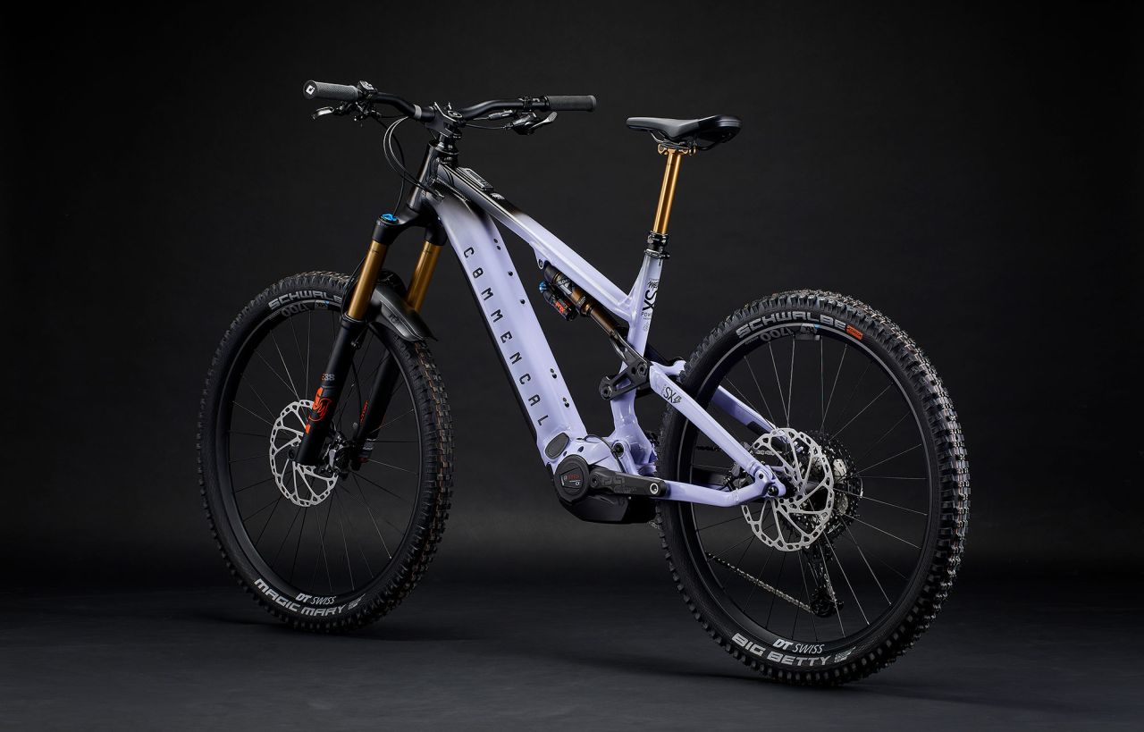 COMMENCAL META POWER SX BOSCH SIGNATURE LIGHT PURPLE / BLACK E-bike