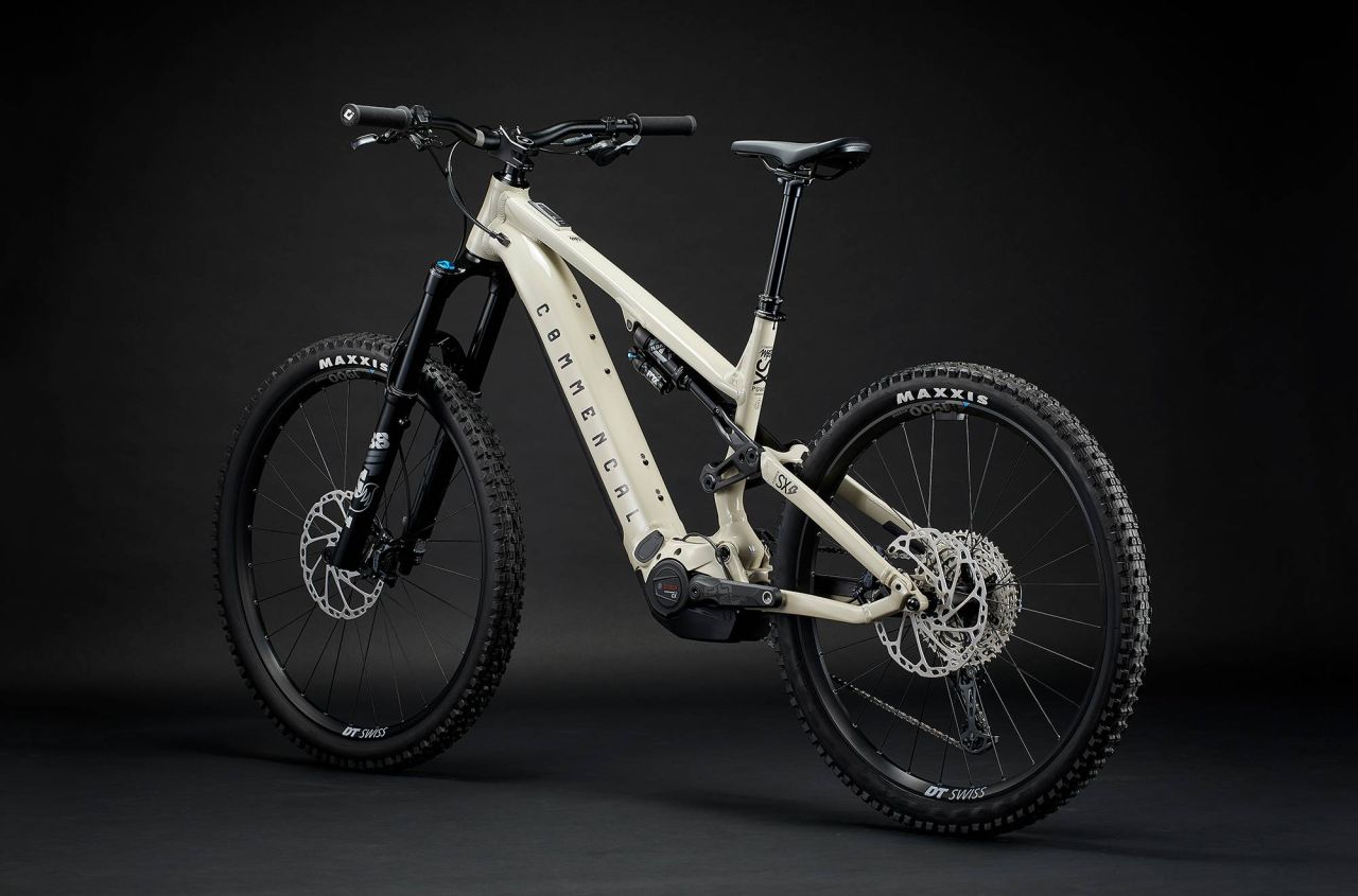 COMMENCAL META POWER SX BOSCH ESSENTIAL CHALK E-bike