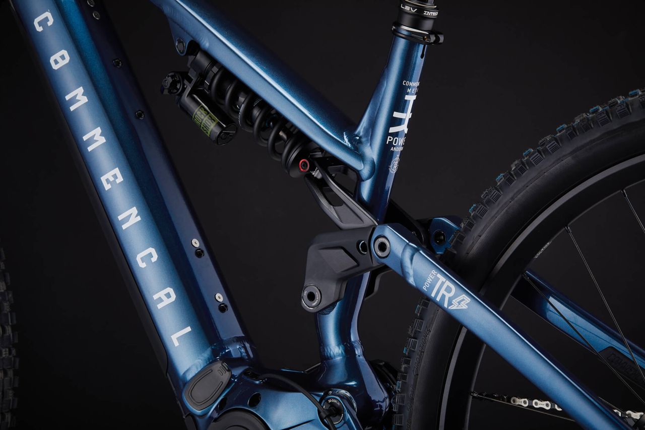 COMMENCAL META POWER TR BOSCH RACE SPARKLY BLUE E-bike