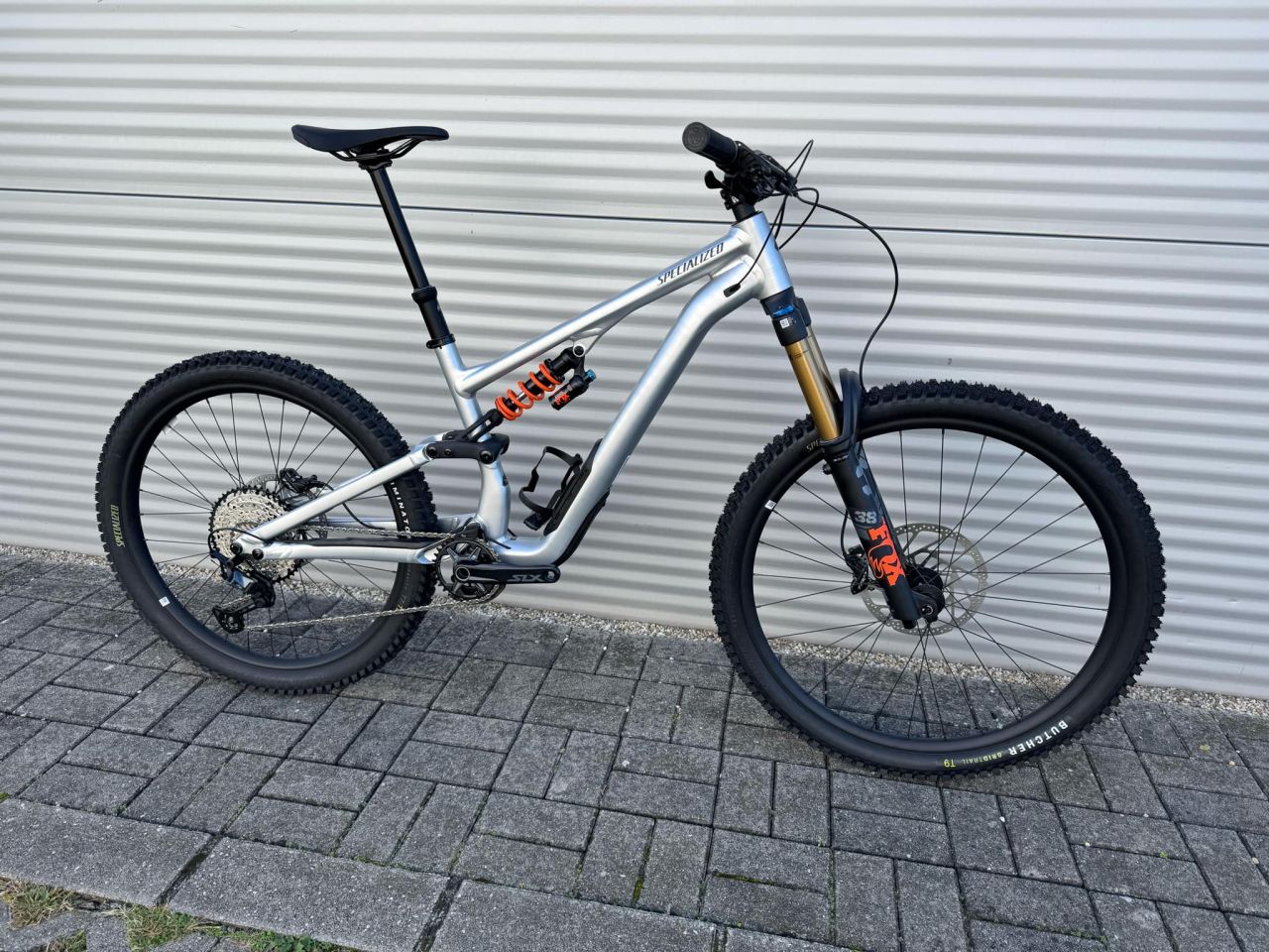 2025 Stumpjumper 15 Fox Coil Alloy 