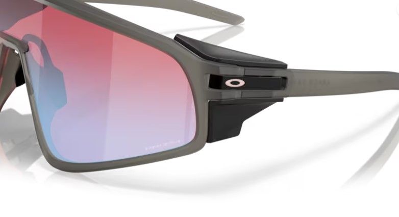 Oakley Latch Panel Szemüveg