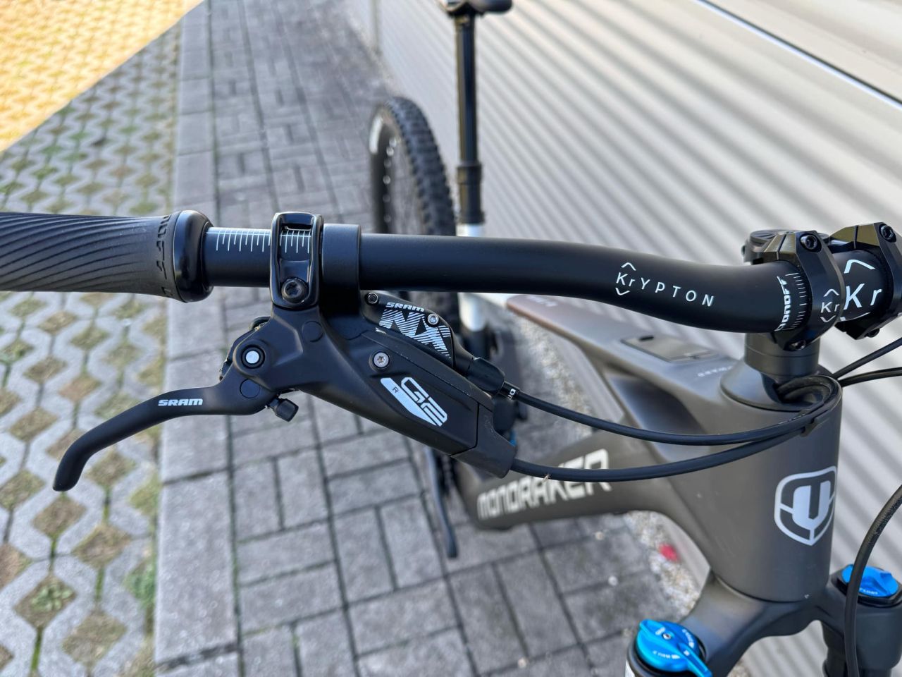 2024 Mondraker Neat R Carbon