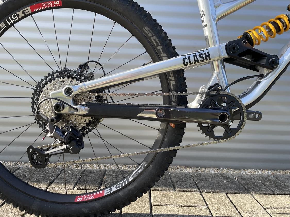 2022 Commencal Clash Öhlins Edition High Polished Enduro Kerékpár