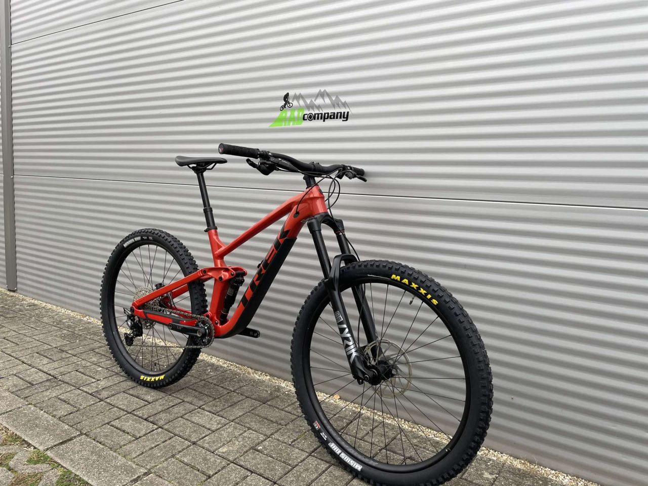 2023 Trek Slash 7 Enduro Kerékpár