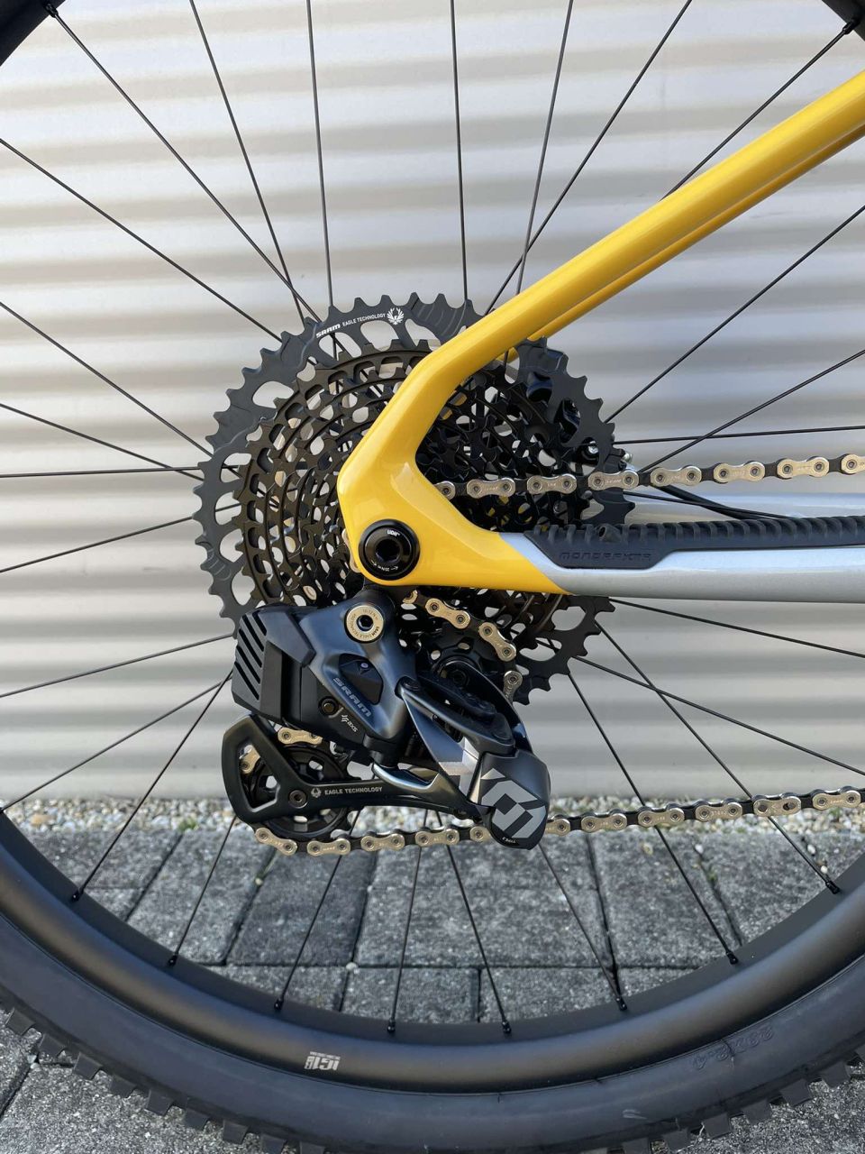 2023 MONDRAKER FOXY CARBON XR 29 ÖHLINS Enduro Kerékpár