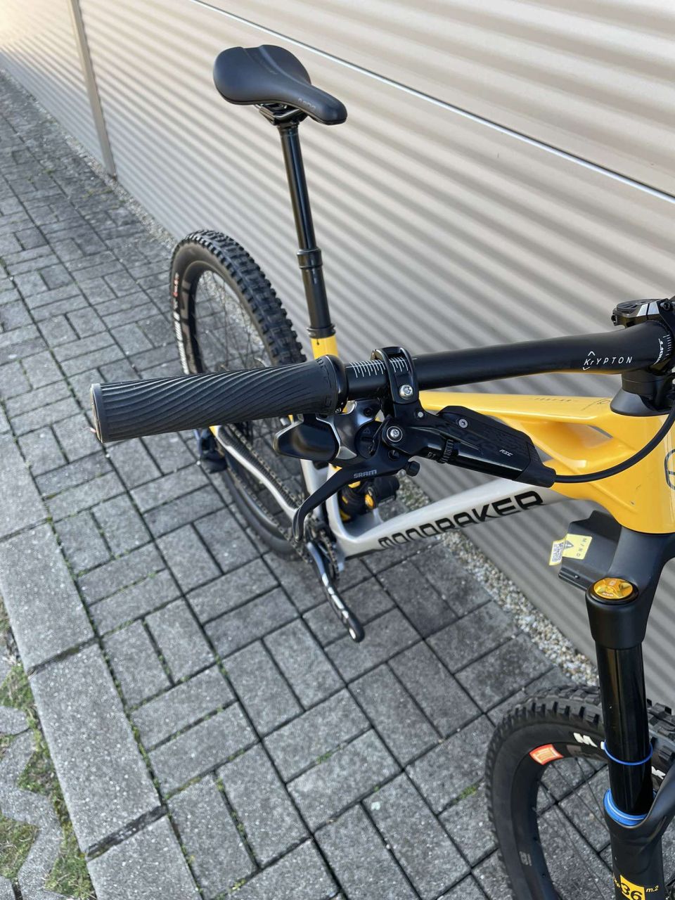 2023 MONDRAKER FOXY CARBON XR 29 ÖHLINS Enduro Kerékpár