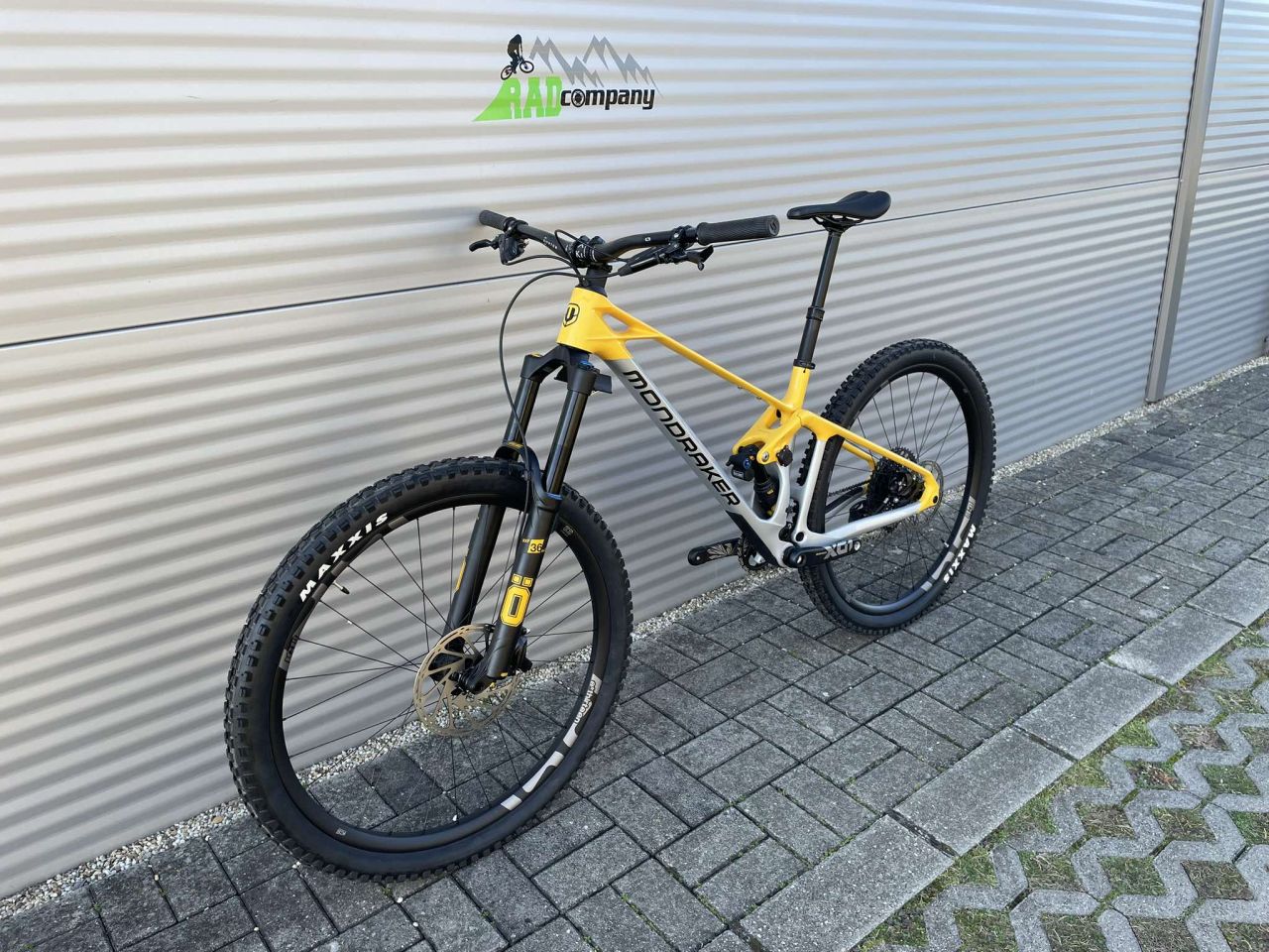 2023 MONDRAKER FOXY CARBON XR 29 ÖHLINS Enduro Kerékpár