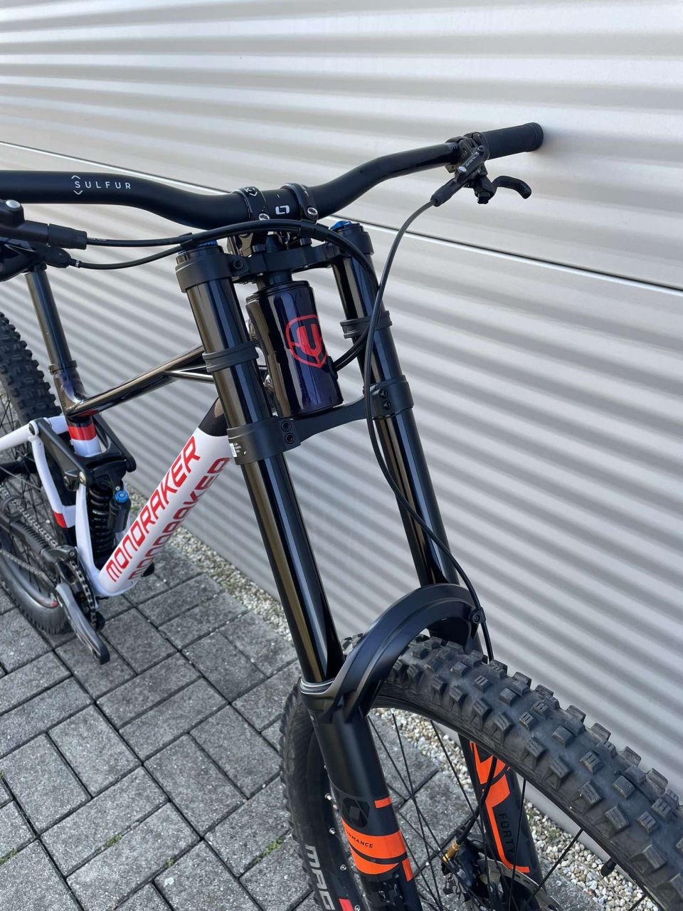 2022 Mondraker Summum 29 Downhill Kerékpár