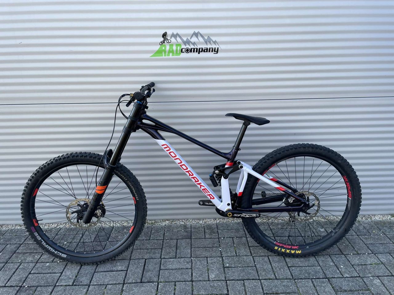 2022 Mondraker Summum 29 Downhill Kerékpár