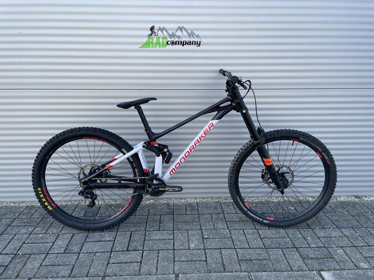 2022 Mondraker Summum 29 Downhill Kerékpár