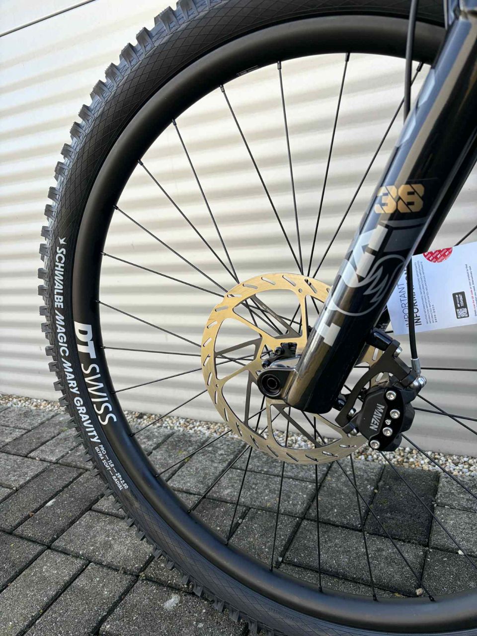 2025 UNNO MITH Pro E-bike