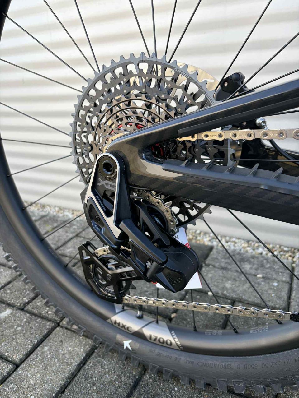 2025 UNNO MITH Pro E-bike