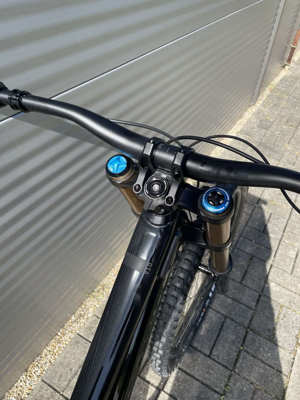 2025 Santa Cruz V10 X01 Carbon CC Downhill Kerékpár 2025 Santa Cruz V10 X01 Carbon CC Downhill Kerékpár