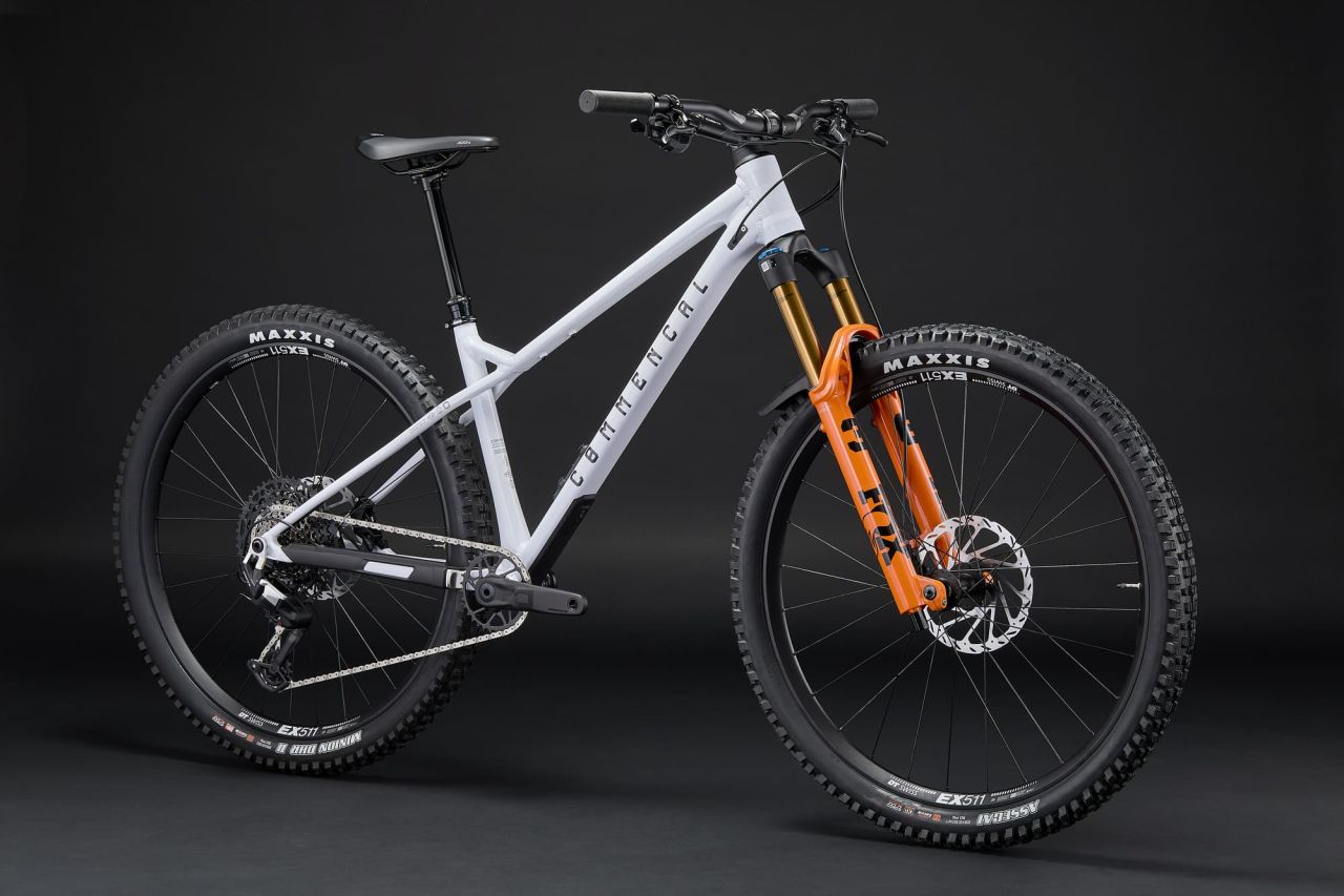 2026 COMMENCAL META HT V3 SIGNATURE PURE WHITE Kerékpár 2026 COMMENCAL META HT V3 SIGNATURE PURE WHITE Kerékpár
