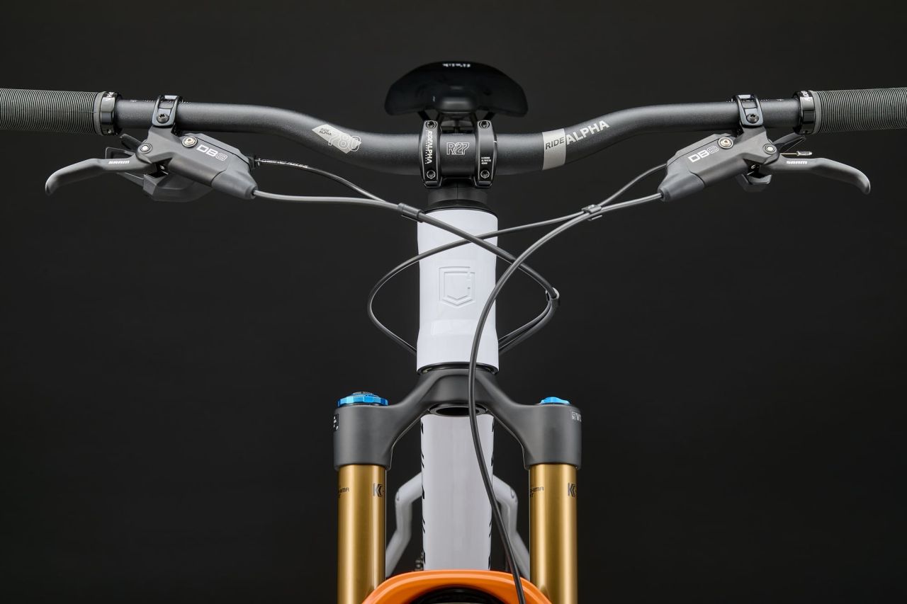 2026 COMMENCAL META HT V3 SIGNATURE PURE WHITE Kerékpár 2026 COMMENCAL META HT V3 SIGNATURE PURE WHITE Kerékpár