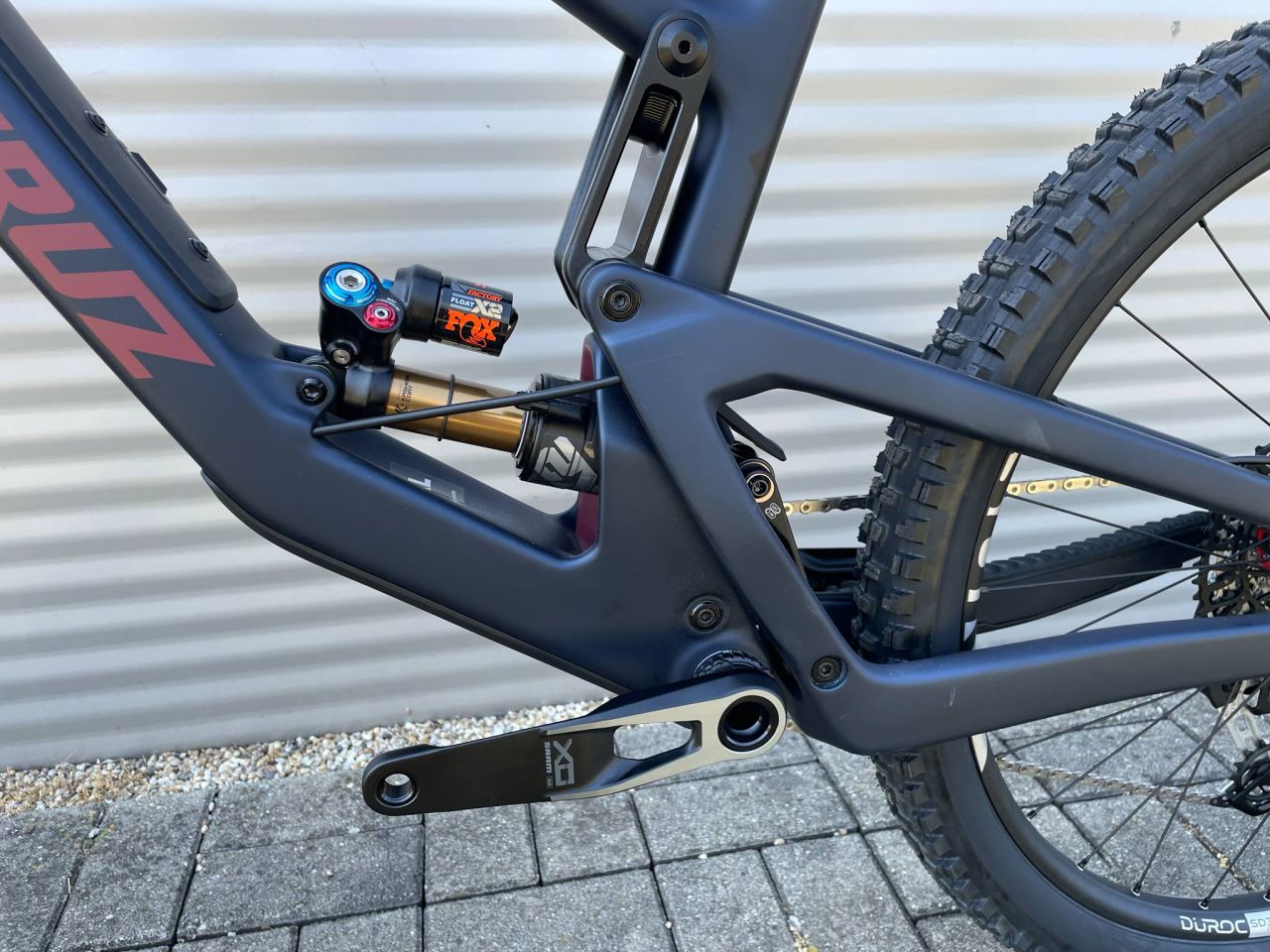 2024 Santa Cruz NOMAD Carbon CC Enduro Kerékpár 2024 Santa Cruz NOMAD Carbon CC Enduro Kerékpár