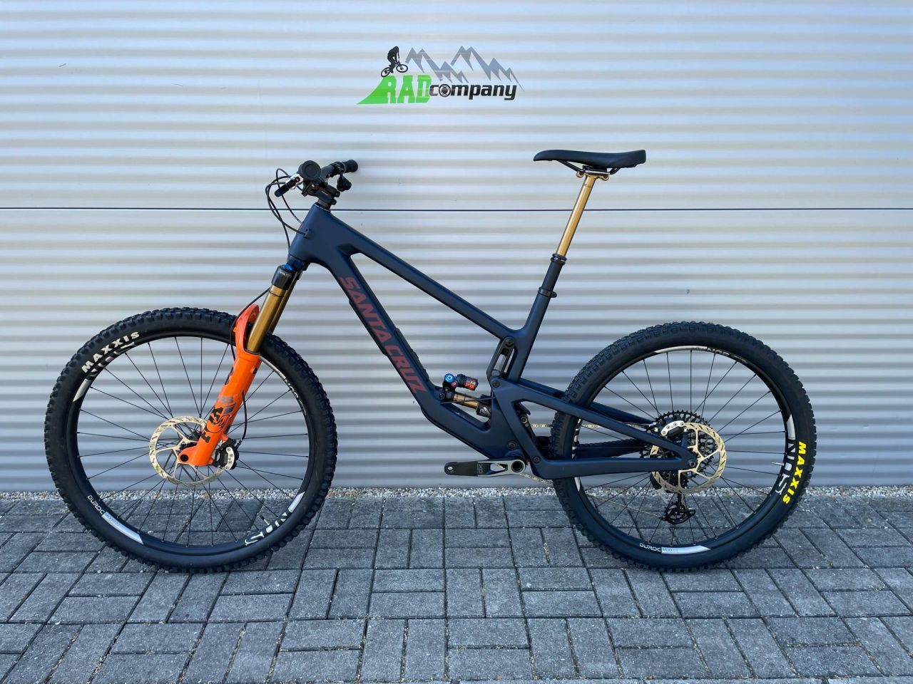 2024 Santa Cruz NOMAD Carbon CC Enduro Kerékpár 2024 Santa Cruz NOMAD Carbon CC Enduro Kerékpár