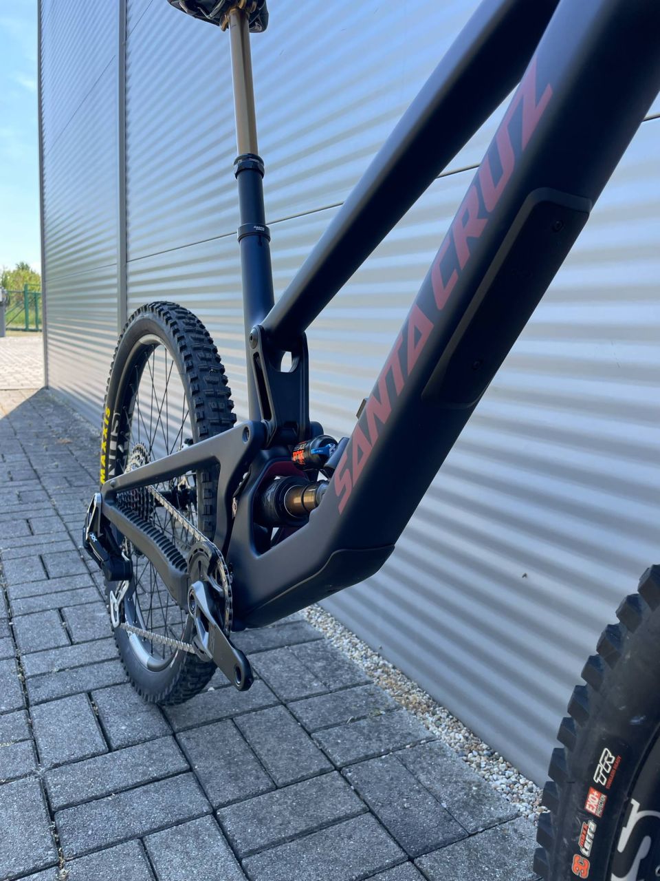 2024 Santa Cruz NOMAD Carbon CC Enduro Kerékpár 2024 Santa Cruz NOMAD Carbon CC Enduro Kerékpár