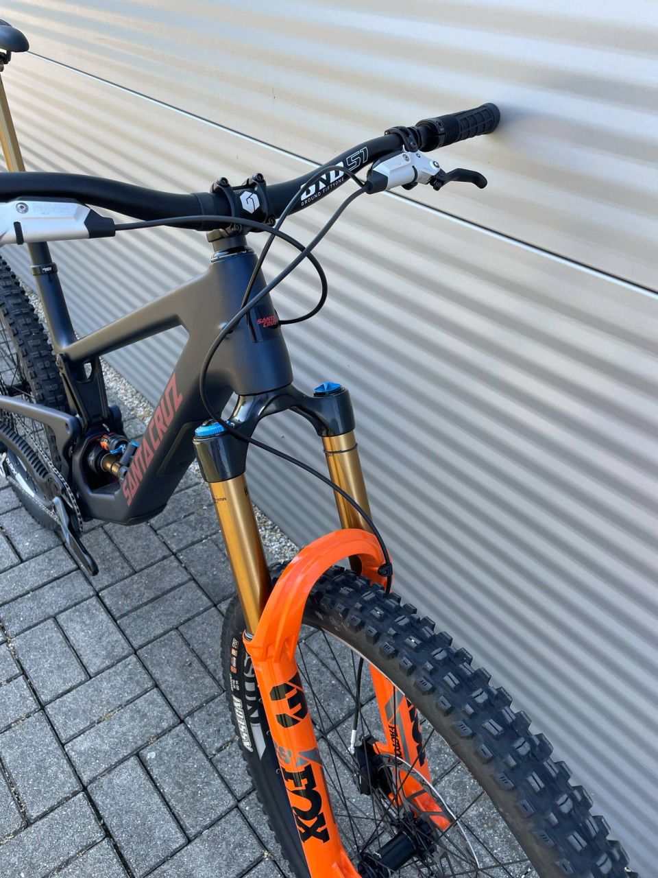 2024 Santa Cruz NOMAD Carbon CC Enduro Kerékpár 2024 Santa Cruz NOMAD Carbon CC Enduro Kerékpár