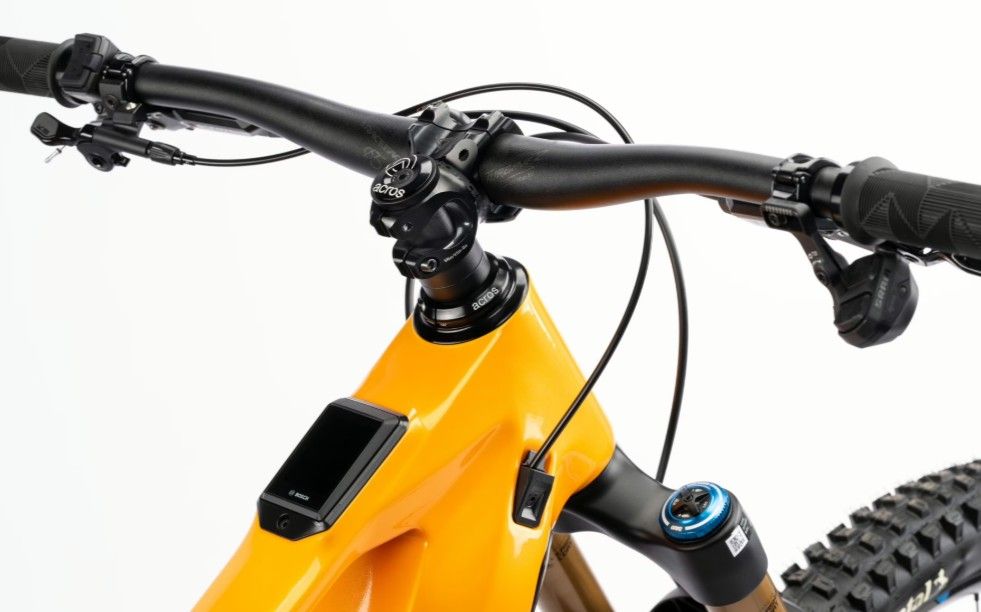 GHOST E-Riot CF Full Party Ebike GHOST E-Riot CF Full Party Ebike