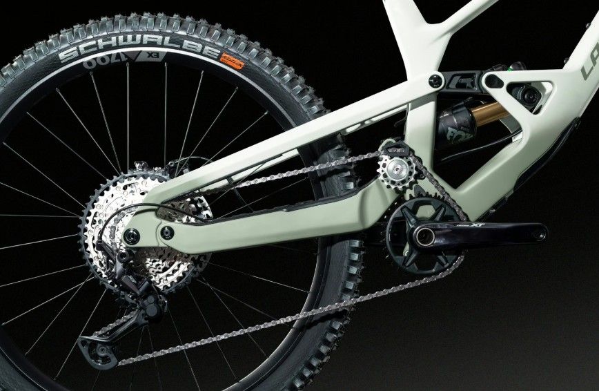 LAPIERRE Spicy CF 8.9 Olive Green Enduro Kerékpár LAPIERRE Spicy CF 8.9 Olive Green Enduro Kerékpár